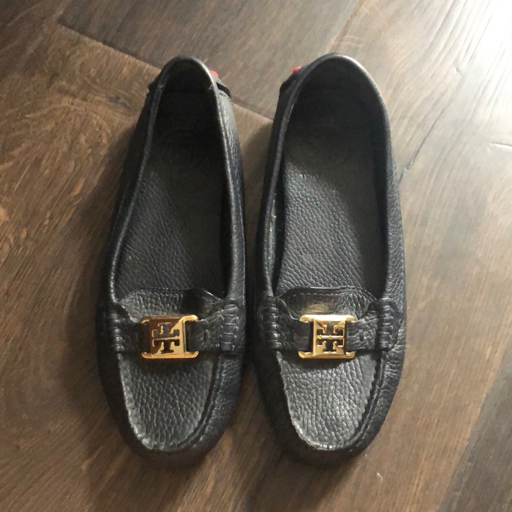 Navy Tory Burch driving moccasins loafers